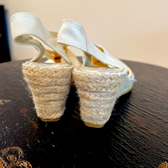 Espadrilles brand new.  Cream white canvas. - Picture 3 of 4
